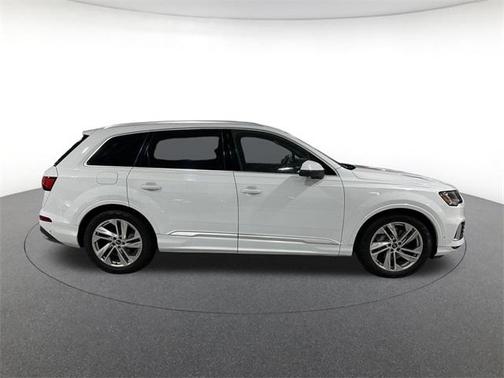 2021 Audi Q7 55 Prestige