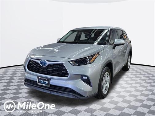 2024 Toyota Highlander Hybrid LE