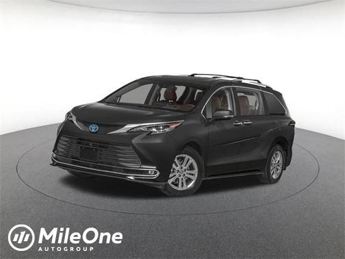 2025 Toyota Sienna Platinum 7 Passenger