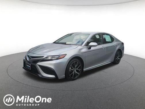 Celestial Silver Metallic 2024 Toyota Camry SE