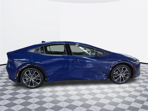 2023 Toyota Prius XLE