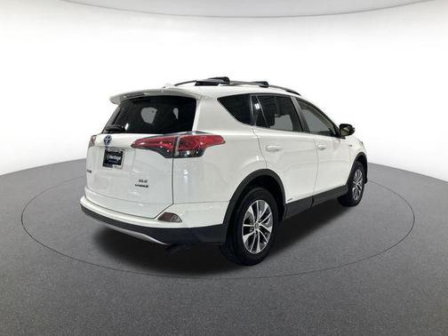 Super White 2017 Toyota RAV4 Hybrid XLE