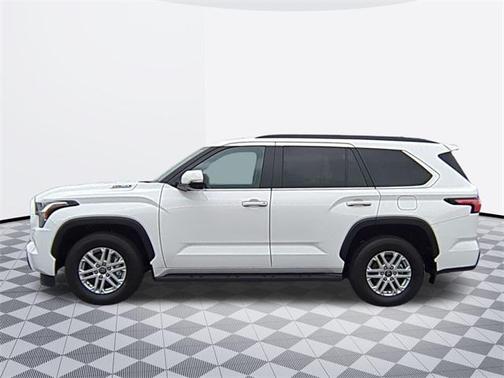 2025 Toyota Sequoia SR5
