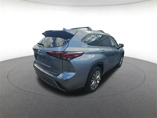2024 Toyota Highlander Platinum