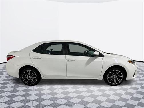 2015 Toyota Corolla S Plus