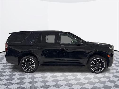 2023 Chevrolet Tahoe 4WD RST