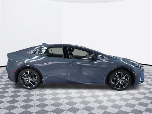 2023 Toyota Prius XLE