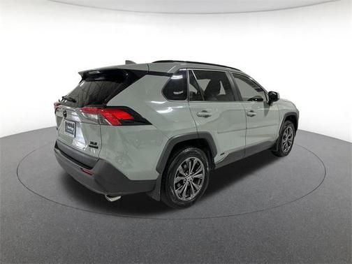 2022 Toyota RAV4 Hybrid XLE Premium