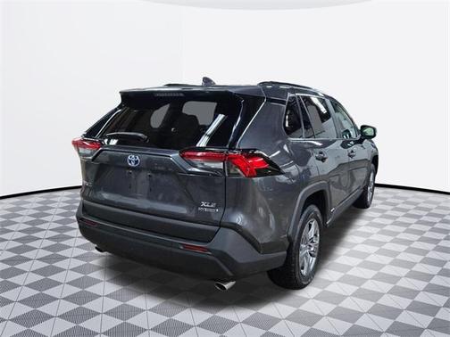 2023 Toyota RAV4 Hybrid XLE
