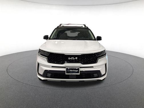 Glacial White Pearl 2022 Kia Sorento SX