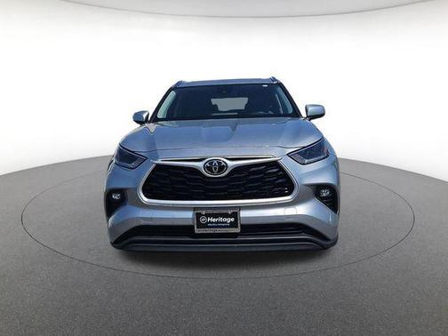 Celestial Silver 2021 Toyota Highlander XLE