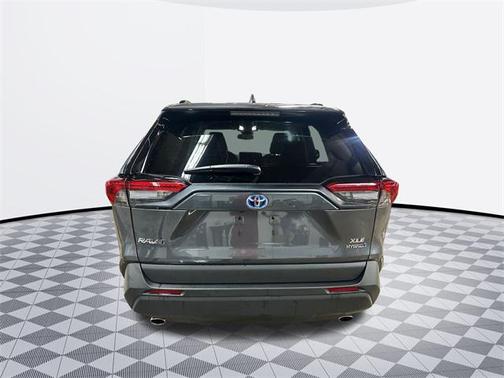 2024 Toyota RAV4 Hybrid XLE