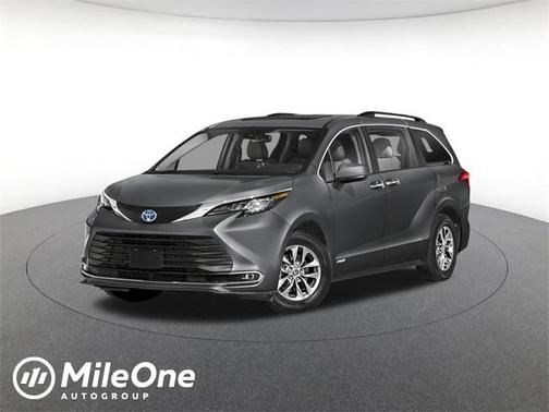 2025 Toyota Sienna XLE 7 Passenger