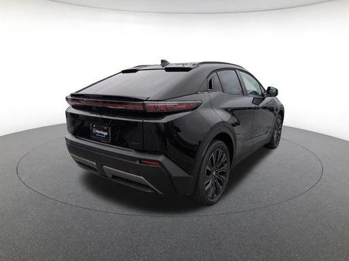 Midnight Black 2026 Toyota C-HR XSE