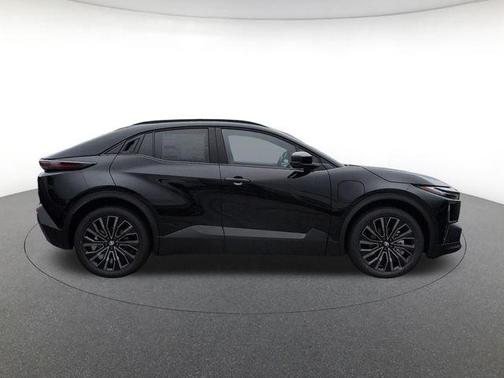 Midnight Black 2026 Toyota C-HR XSE