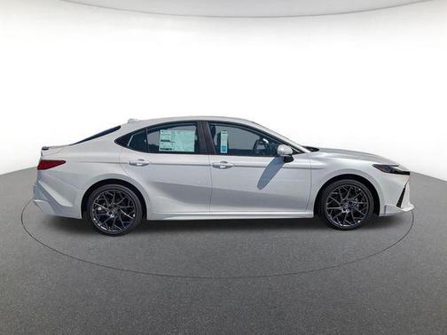 Pear 2026 Toyota Camry XSE