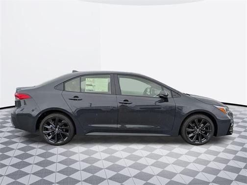 2025 Toyota Corolla Hybrid SE