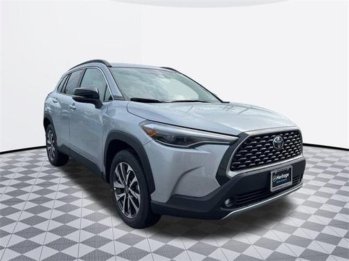 2025 Toyota Corolla Cross XLE