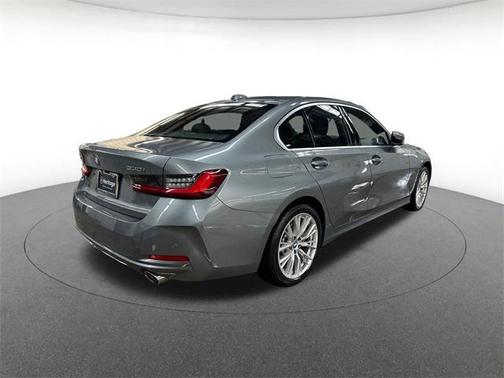 2024 BMW 330 i xDrive