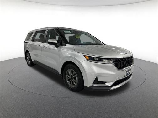 2023 Kia Carnival LX