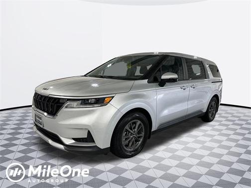 2023 Kia Carnival LX