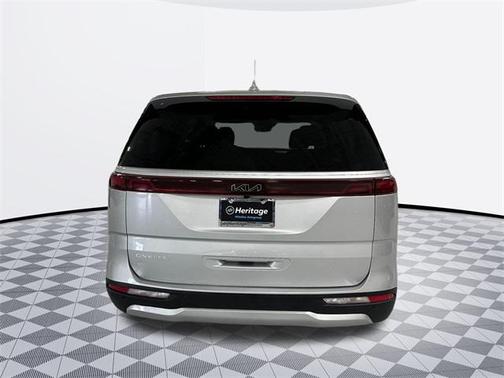 2023 Kia Carnival LX