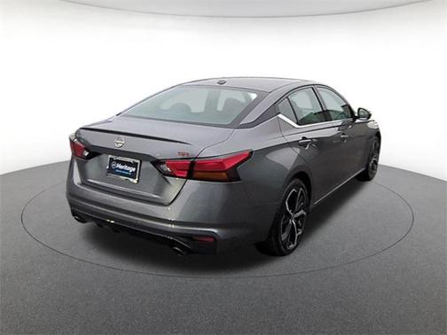 2023 Nissan Altima SR FWD