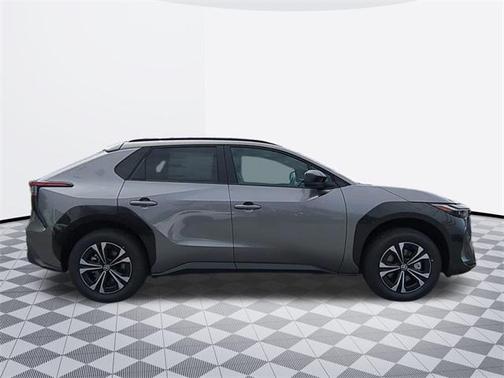 2025 Toyota bZ4X XLE