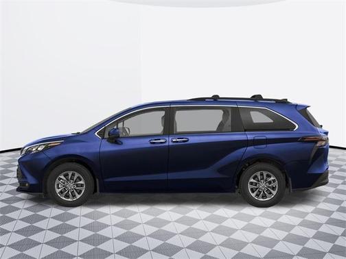 2025 Toyota Sienna XLE 7 Passenger