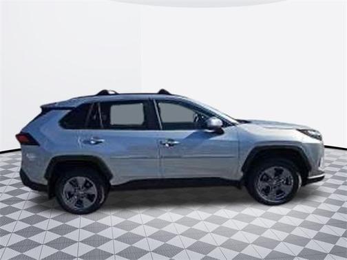 2024 Toyota RAV4 Hybrid SE