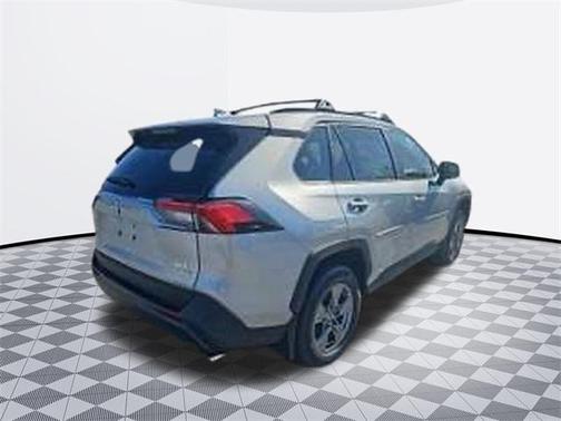 2024 Toyota RAV4 Hybrid SE