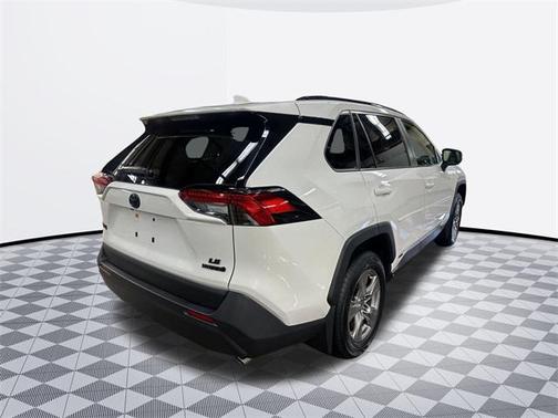 2022 Toyota RAV4 Hybrid LE