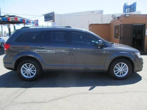 Granite Pearlcoat 2018 Dodge Journey SXT
