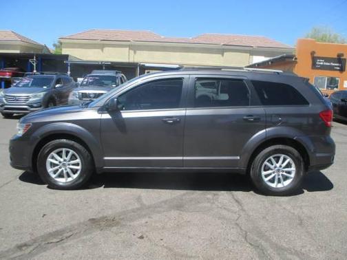 Granite Pearlcoat 2018 Dodge Journey SXT