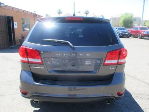 Granite Pearlcoat 2018 Dodge Journey SXT