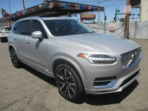 Silver 2023 Volvo XC90 B5 Plus Bright
