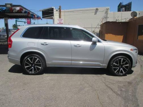 Silver 2023 Volvo XC90 B5 Plus Bright
