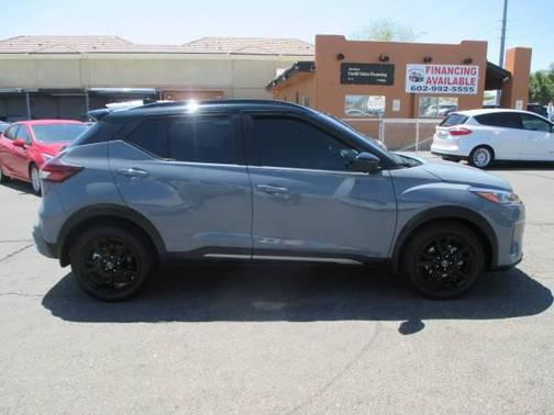 2024 Nissan Kicks SR