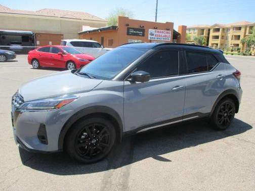 2024 Nissan Kicks SR