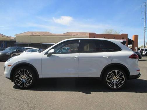 2016 Porsche Cayenne Cayenne