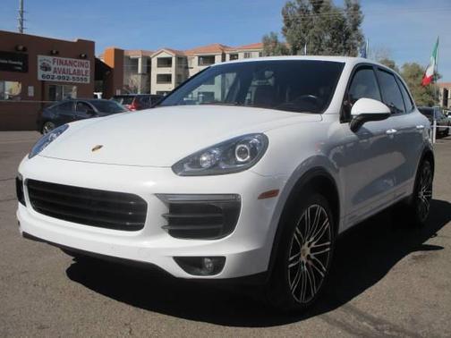 2016 Porsche Cayenne Cayenne