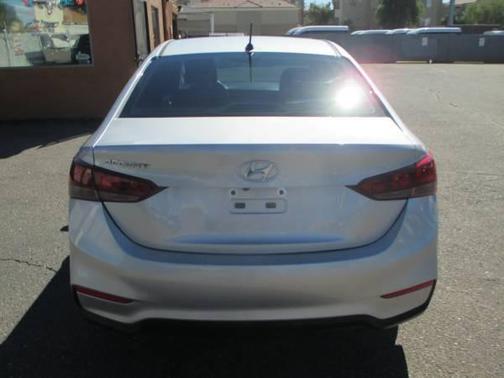 2022 Hyundai Accent SE