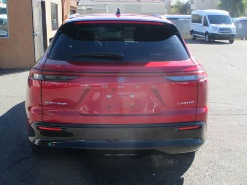 2025 Toyota Crown Signia Limited