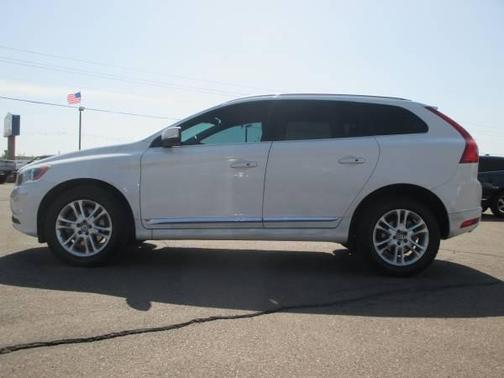 2016 Volvo XC60 T5 Drive-E Premier