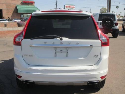 2016 Volvo XC60 T5 Drive-E Premier