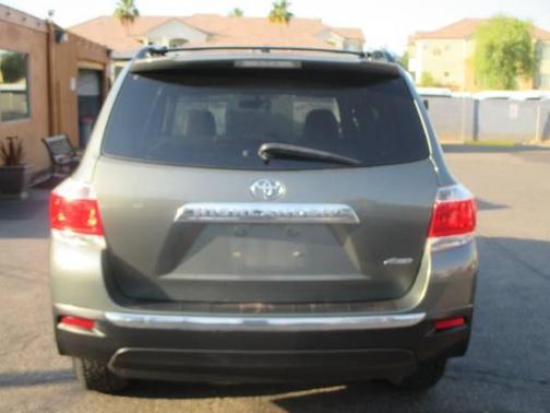 2011 Toyota Highlander SE