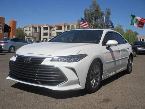 2020 Toyota Avalon XLE