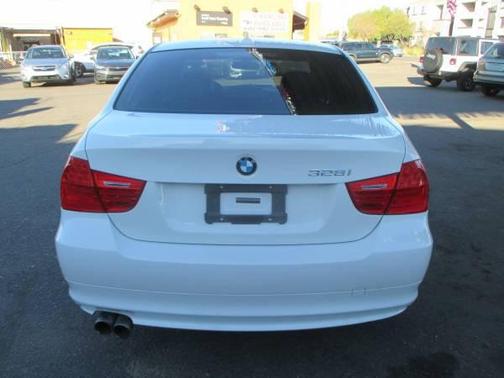 2011 BMW 328 328i SA SULEV