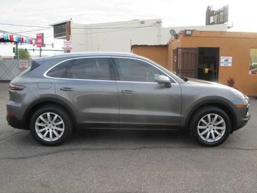 2020 Porsche Cayenne Cayenne