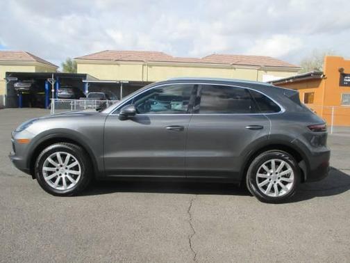 2020 Porsche Cayenne Cayenne